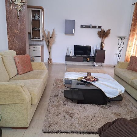Guesthouse Aelia Káto Loutrákion Екстериор снимка