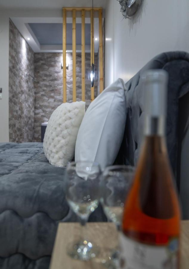 Guesthouse Aelia Káto Loutrákion Екстериор снимка
